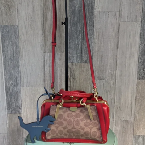 Coach Dreamer 21 Signature Rexy By Guang yu With Rexy Charm - Picture 9 of 16